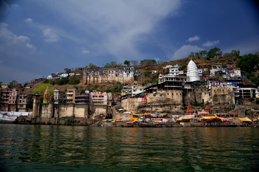 Omkareshwar Jyotirlinga Temple on Mandhata Island
